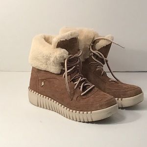 Skechers GoWalk Smart Frosty Goddess Brown boots size 9.5
